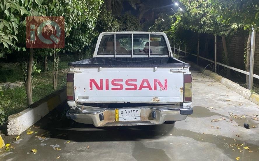 نيسان بيك اب